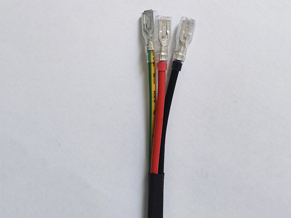FPC连接器的应用以及特点是？